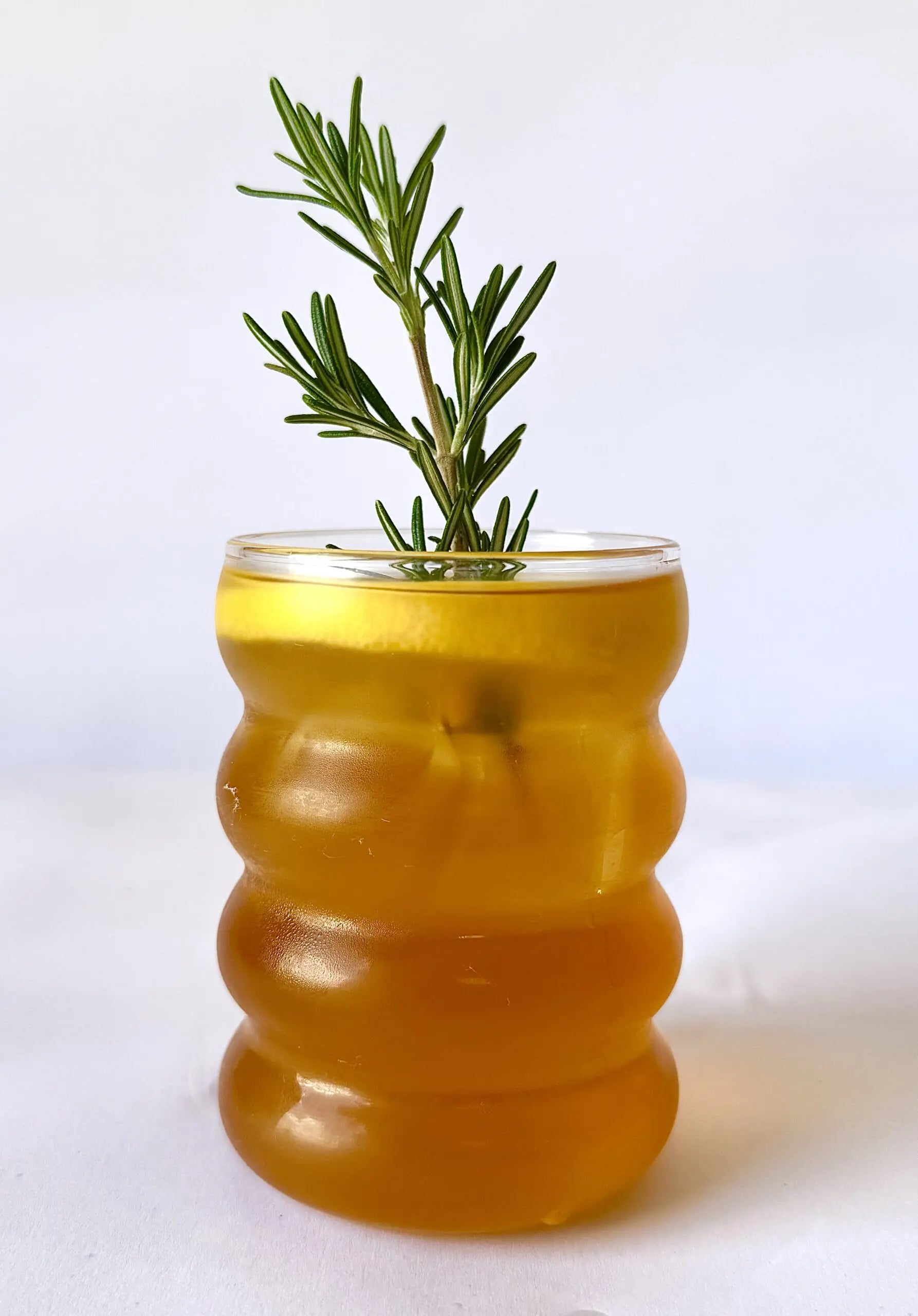 Receta Té Oolong frío con limón y romero