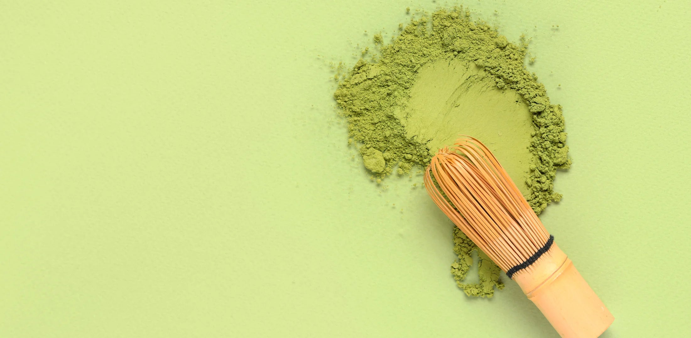 Té matcha beneficios en la piel y cómo mejora tu piel desde el interior del cuerpo