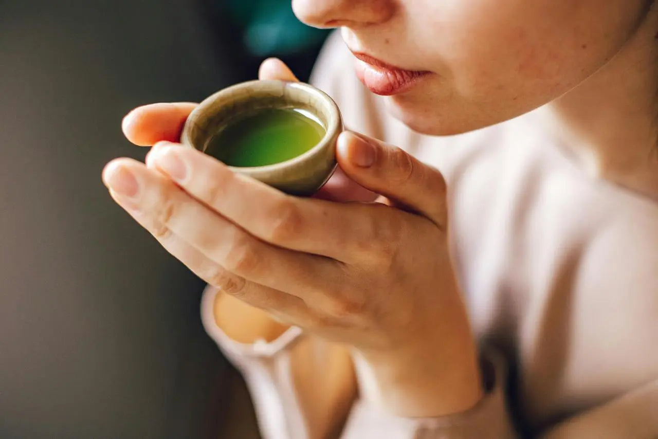 Té Matcha: Contraindicaciones, Efectos Secundarios y Dosis Diaria